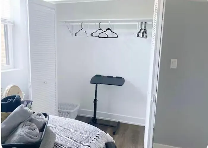 Apartment Pristine 3bdr 2ba Uchicago *